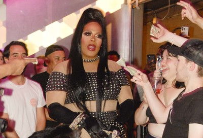 Sasha Colby at Pitchers #52