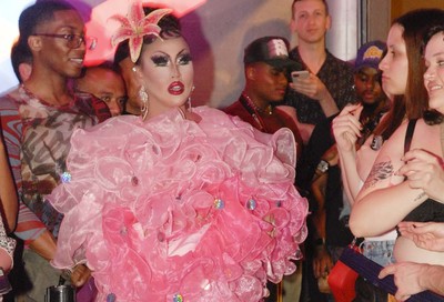 Sasha Colby at Pitchers #76